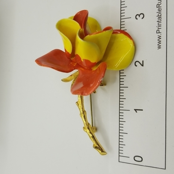 Vintage Enamel Flower Gold Tone Stem Brooch Pin Orange Yellow Large High Gloss - Picture 3 of 12